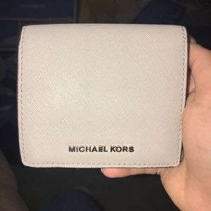 Small Michael kors wallet